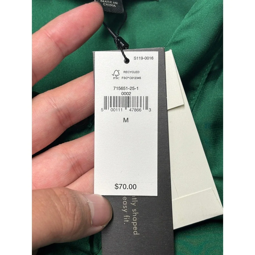 NWT Banana Republic Mens Classic Fit Emerald Green Satin Button Down Shirt M